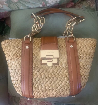 Michael Kors соломы вручную сплетенный и желтовато-коричневый кожаный золотой цепи сумка с короткими ручками новый - Изображение 1 из 4