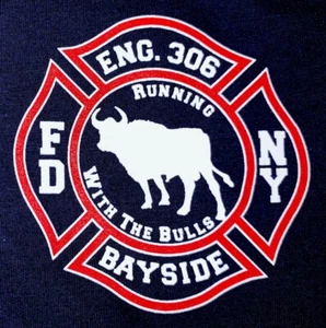 Camiseta FDNY Departamento de Bomberos Ciudad de Nueva York Talla S Bayside Queens Bravest NYC - Imagen 1 de 6