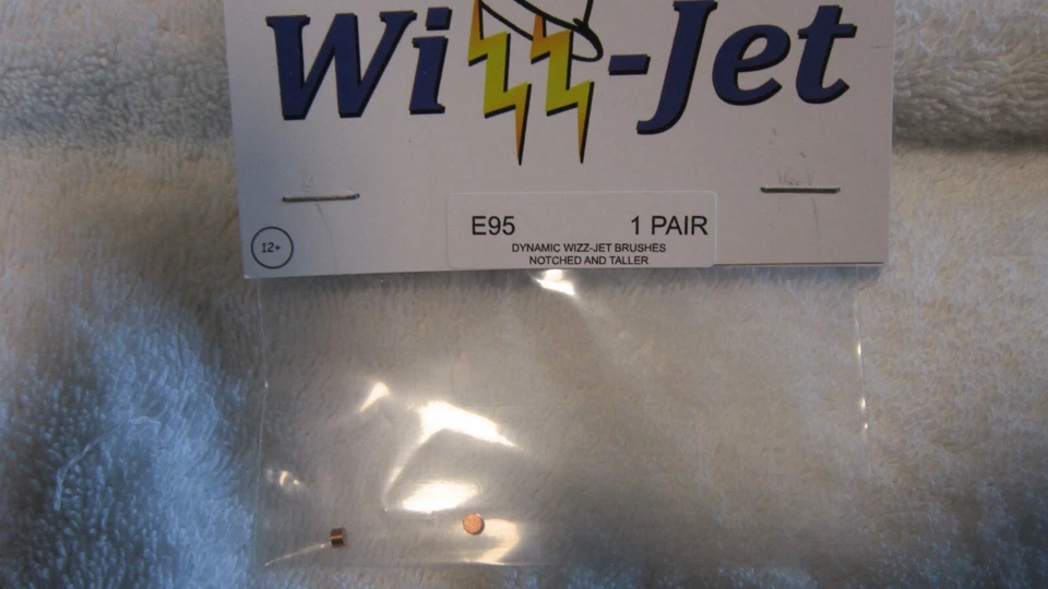 CEPILLOS WIZARD DYNAMIC WIZZ JET CON MUESCAS Y MÁS ALTOS E95 Foto 1 de 1