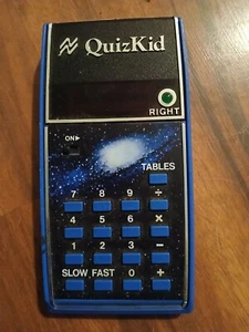 Vintage National Halbleiter Quiz Kind Taschenrechner Spiel funktioniert super - Bild 1 von 2