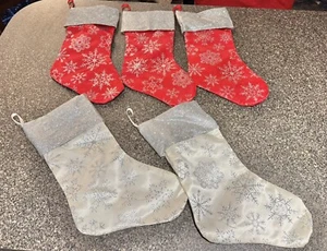Set Of 5 Glitter Christmas Stockings 3 Red & 2 White W/ Silver Snowflakes - Picture 1 of 5