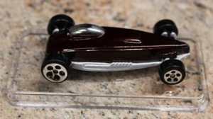 Coche diecast Hot Wheels rojo marrón McDonalds Corp de colección con estuche - Imagen 1 de 8