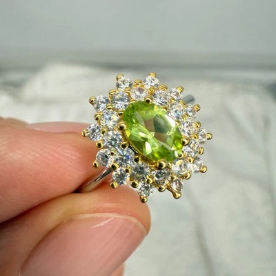 925 Sterling Silver Ring Green 6x4mm Natural Peridot Gemstone Zircon Snowflake - Image 1 of 4