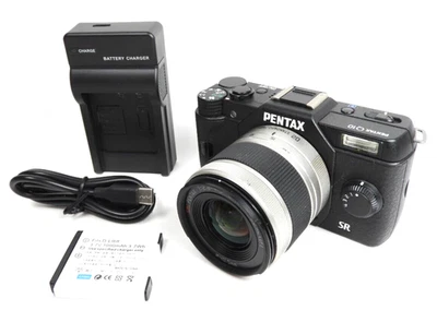 Pentax Q10 Digital Camera Black Near Mint / 5-15mm f/2.8-4.5 Lens From Japan - Image 1 of 4