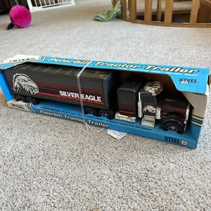 Ertl 1989 Peterbilt Tractor Trailer Sleeper Silver Eagl Pressed Steel New In Box - Picture 1 of 12