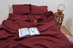 Linen duvet cover with buttons in Deep Burgundy / Washed soft linen king bedding - Picture 1 of 5