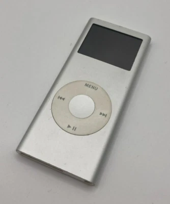 Apple iPod nano 2nd generazione silver 2GB A1199 usato lettore mp3 - Immagine 1 di 4