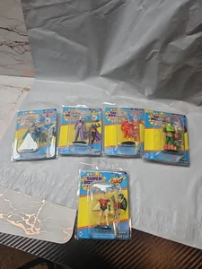 2017 Gentle Giant Micro-Figures DC Super Powers FULL SET! - New - Picture 1 of 9