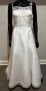 Vintage Wedding Dress Jasmine Size 4 6 Never Worn NWT - Picture 1 of 15