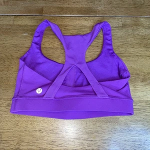 Lululemon Power Through Bra in a bright purple Sz 4 EUC - Picture 1 of 4