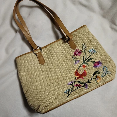 Bueno солома двойной ручки сумочки сумка бабочка цветочный акцент - Изображение 1 из 4