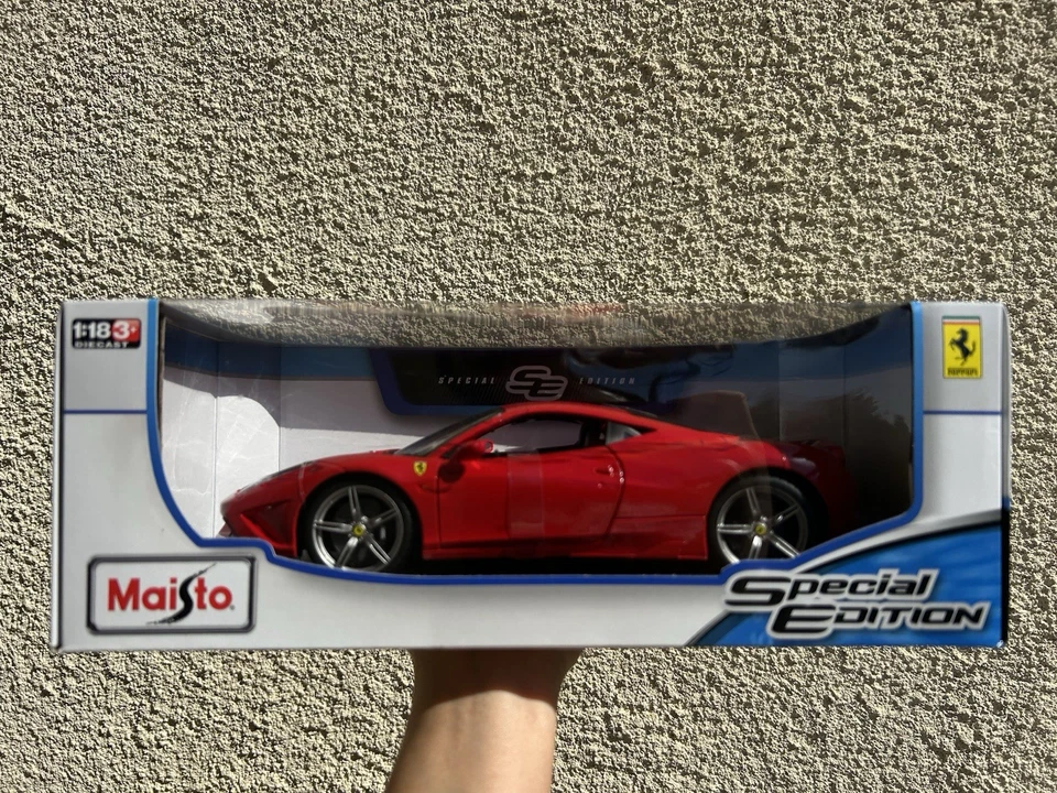 Maisto 1:18 Scale Special Edition Diecast Model Car Ferrari 458 Speciale - Image 1 of 4