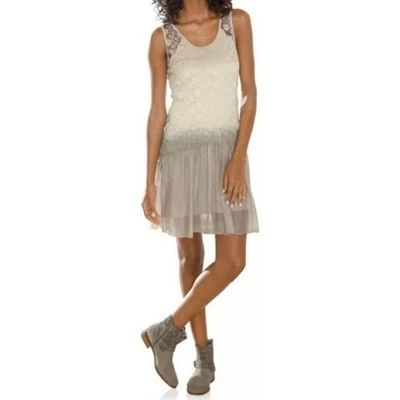 TOLLES SPITZENKLEID LINEA TESINI ABENDKLEID FREIZEITKLEID PARTYKLEID GR. 40 NEU - Bild 1 von 3