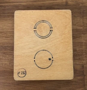 AccuCut Ellison 'Gift Tag Circle #2' Wooden Die (4.75" x 5.75") - Picture 1 of 3