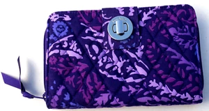 Vera Bradley RFID Turnlock Wallet in Paisley Amethyst. NWT - Picture 1 of 4