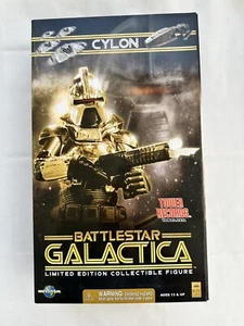 BATTLESTAR GALACTICA Cylon Centurion GOLD Tower Records Exclusive SEALED - Picture 1 of 17