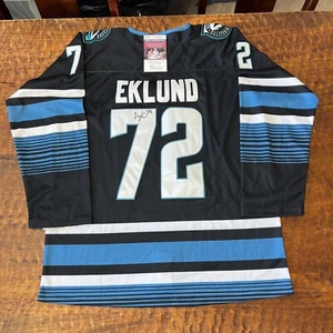 Camiseta deportiva firmada por William Eklund personalizada de los Tiburones de San José autografiada por certificado de autenticidad JSA - Imagen 1 de 5