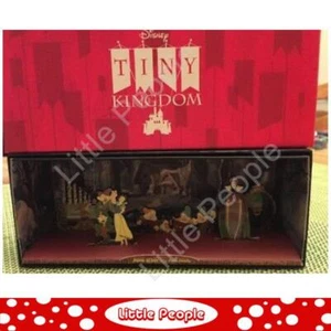 Snow White Tiny Kingdom 5-piece boxed set of flat figures Rare Retired - Picture 1 of 2