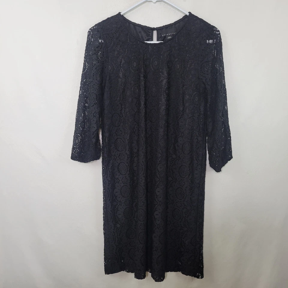 Vestido recto Attention negro de encaje forrado de nailon manga larga para mujer talla pequeña Foto 1 de 4
