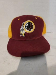 Vintage reebok Washington Redskins Embroidered Mesh Logo Trucker Hat Cap - Picture 1 of 3