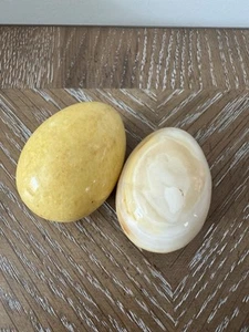 Onyx Marmor Stein Alabaster Eier Elfenbein Creme/Gelb Poliert - 2,5" - 2er Set - Bild 1 von 4