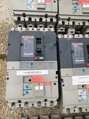 disjoncteur ns100n  MERLIN GERIN - Photo 1/4