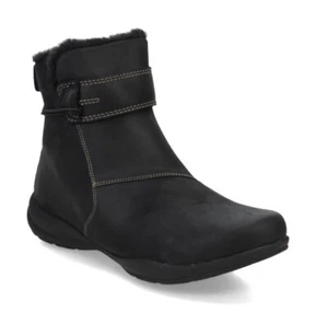 Women's Clarks Black Fabric Leather Roseville Boot Size 8N New - Picture 1 of 9