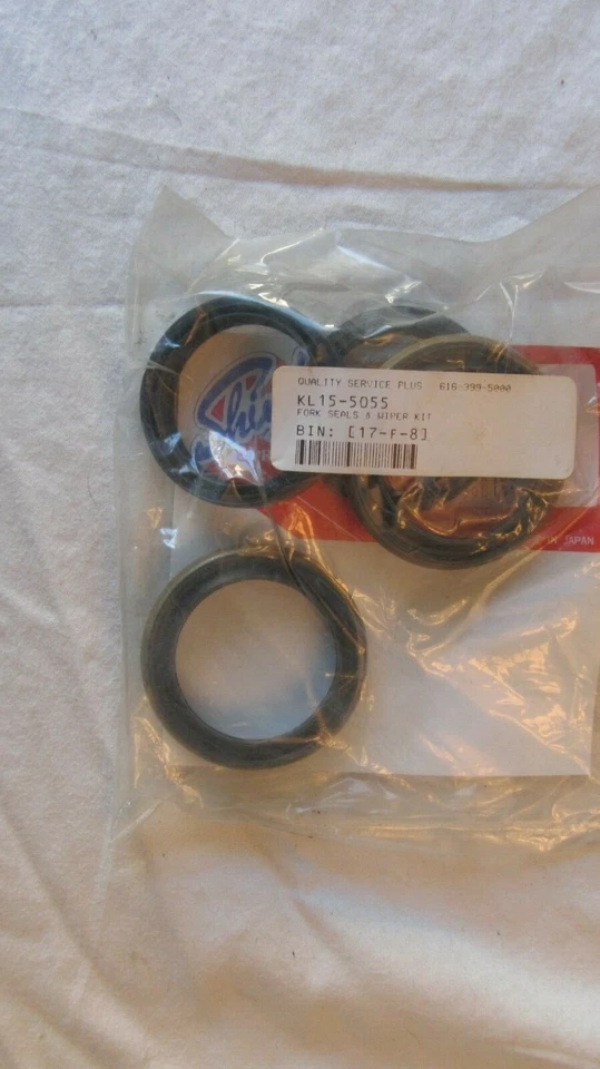 HONDA XR600R XR400R,CR125R CR250R CR500R,XR650L ,K&L 15-5055 FORK SEALS & WIPERS - Image 1 of 1
