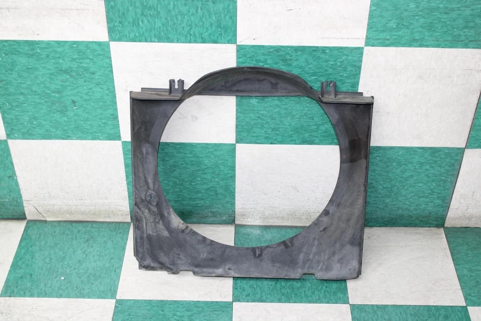93-98 GRAND CHEROKEE 4.0L Motor Enigne Cooling Fan Shroud Unit Factory OEM - Image 1 of 4