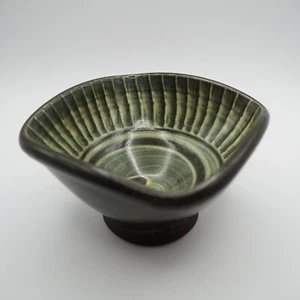 Bowl L11.5cm H7.7cm Japanese pottery Moss green Thick - Picture 1 of 8