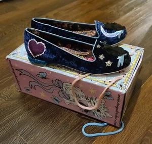 Nuevo en caja Irregular Choice - Noche estrellada - Zapatos planos de terciopelo - Talla EU36/UK 3.5 - Imagen 1 de 9