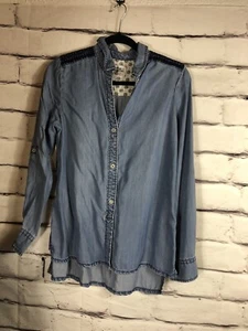 Holding Horses Womens Size Small Blue Jean Chambray  Long Sleeve Button Up Shirt - Picture 1 of 5