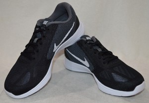 wmns nike revolution 3