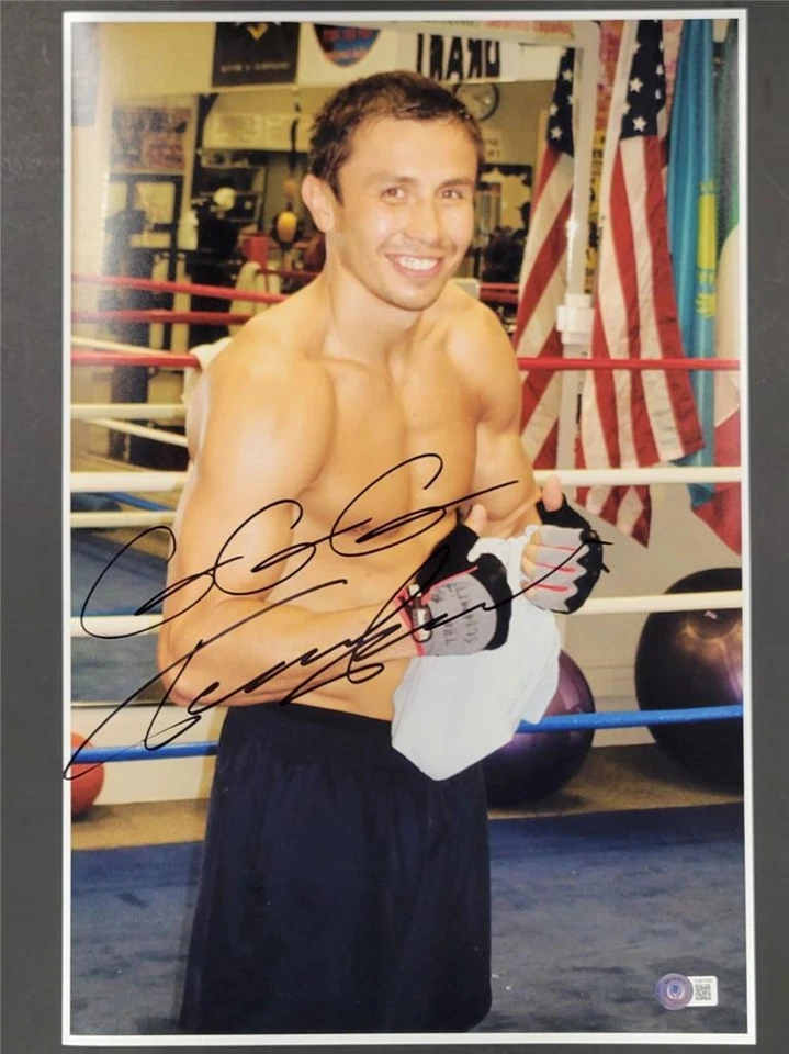 Gennady Golovkin GGG autógrafo firmado 12x18 foto boxeo ~ Beckett BAS Foto 1 de 3