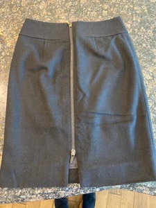 Banana Republic Flat Front Wool Back Zip skirt, 4 - Picture 1 of 2