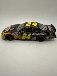 2004 Jeff Gordon #24 DuPont Wizard Of Oz 1/24 No Box With Display Case - Picture 1 of 6