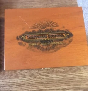 Caja de cigarros de madera Sancho Panza Valiente / Joyero, Hecho en Honduras - Imagen 1 de 10