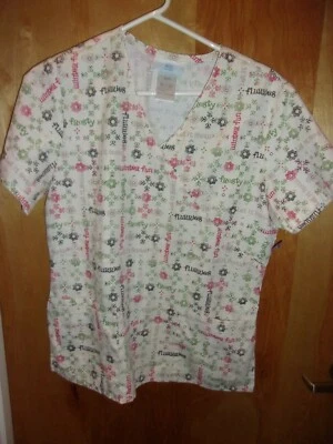 CAMISA EXFOLIANTE TEMÁTICA INVIERNO MUJER DE SB SCRUBS TALLA PEQUEÑA Foto 1 de 2