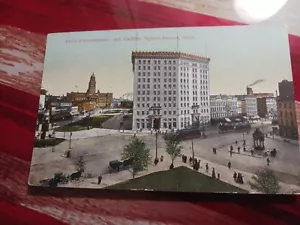 a Vintage 1909 Postcard Hotel Pontchartrain Cadillac Square Detroit Michigan - Picture 1 of 4
