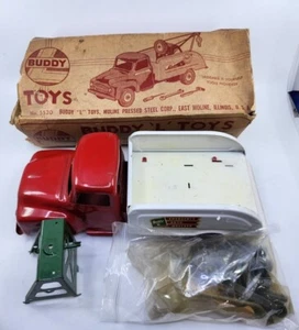 Vintage Pressed Steel Buddy L Emergency Auto Wrecker Tow Truck With Box 5/4 - Picture 1 of 24