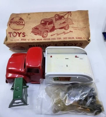 Vintage Pressed Steel Buddy L Emergency Auto Wrecker Tow Truck  With Box 5/4 - Image 1 of 4