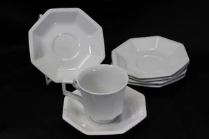 Johnson Bros Heritage Octagon Saucers + 1 Cup Beaded  Lot of 7 - Picture 1 of 7