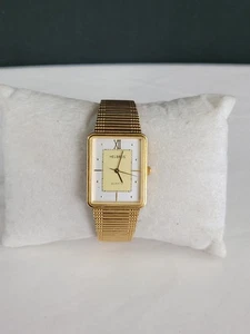 Vintage Old Stock Helbros Tank goldfarbene Herrenuhr LÄUFT - Bild 1 von 7