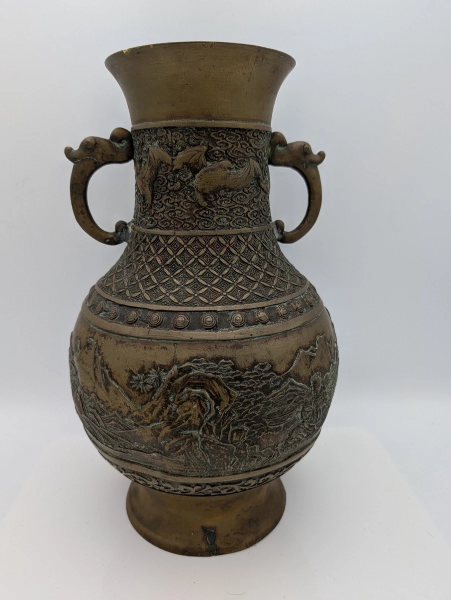 花瓶　缶　中国明時代花瓶　古铜 鉄製 銅製 花瓶 壺 青銅 中国美術 古い？