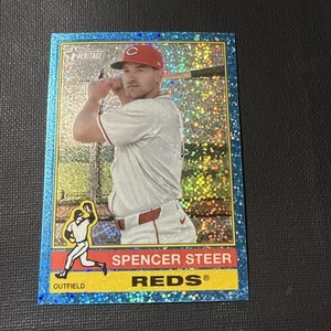2025 Topps Heritage Chrome Light Blue Sparkle #155 Spencer Steer, Cincinnati Red - Bild 1 von 3