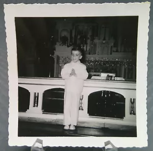 Vintage 1950s 1957 Photo B&W Catholic Church Altar First Communion Eucharist Boy - Picture 1 of 3