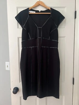 Vestido negro Maggy London talla 14, ribete de cuero sintético, nuevo sin etiquetas Foto 1 de 4