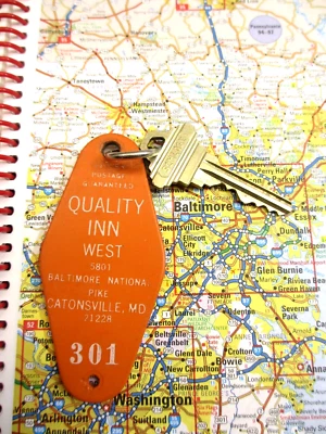 Habitación de hotel vintage Motel Key Quality Inn Catonsville Maryland 301 Foto 1 de 4