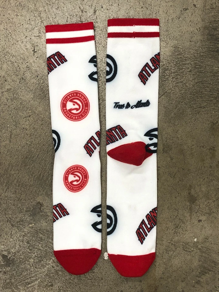 Atlanta Hawks NBA Mens Large Socks Fits Size 6-12 PKWY Logo Panel Crew White Red - Image 1 of 1