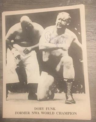 Foto PROMOCIONAL ORIGINAL AUTOGRAFIADA POR EL CAMPEÓN MUNDIAL DE LA NWA firmada por Dory Funk Terry Wwf Foto 1 de 4
